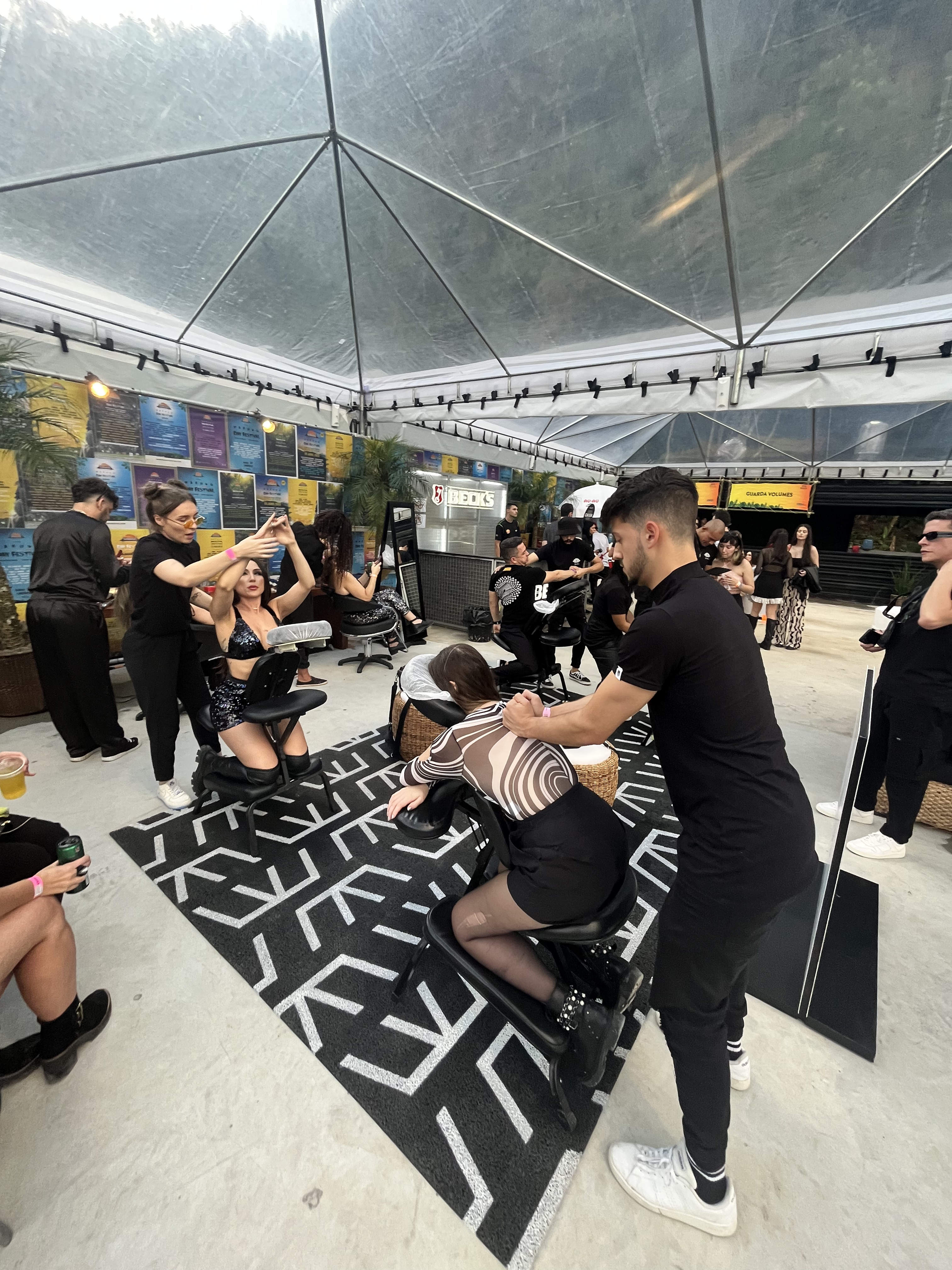 Warung Day Festival imagem 3